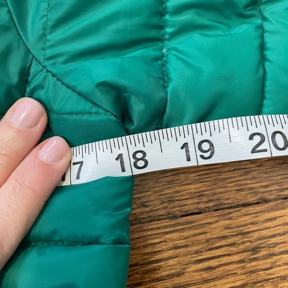 Youth Amazon Essentials Hooded Puffer Jacket Size Large